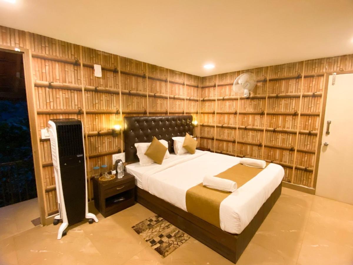 Misty Rain Estate Hotel Madikeri Bagian luar foto