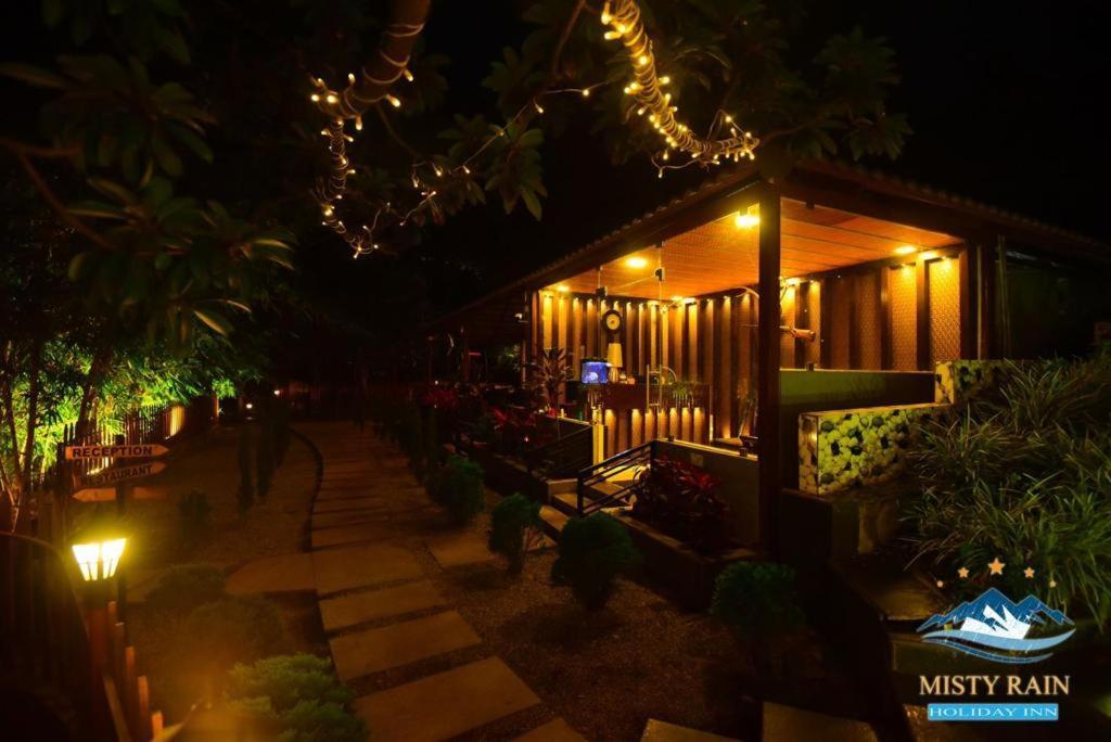 Misty Rain Estate Hotel Madikeri Bagian luar foto